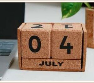 CORK CALENDER WITH CASE